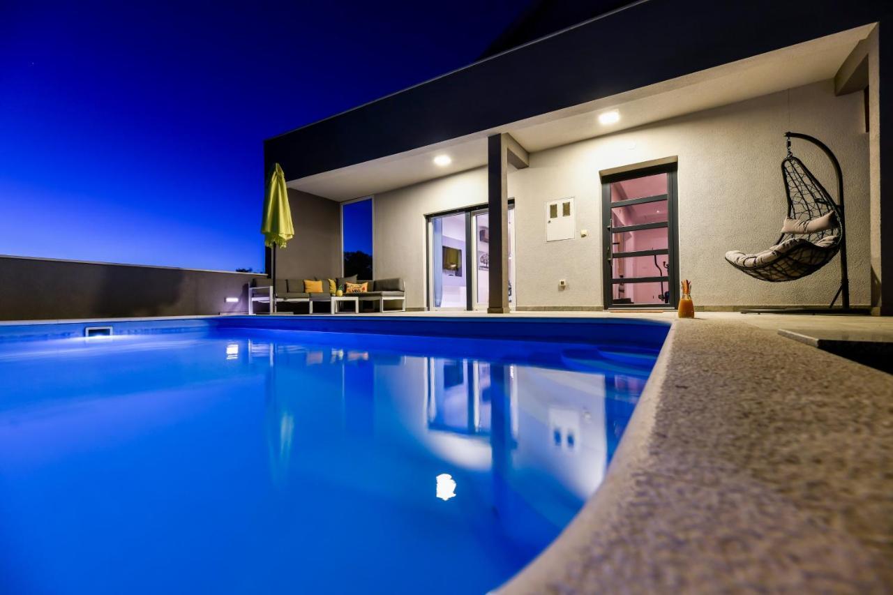 Luxurious Villa Natali Pridraga Εξωτερικό φωτογραφία